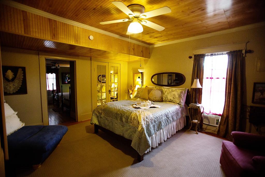 Bees B & B-V Маунт-Эйри Номер фото